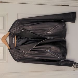 Calvin Klein women's soft genuine leather sz xl but fits more like a lg.